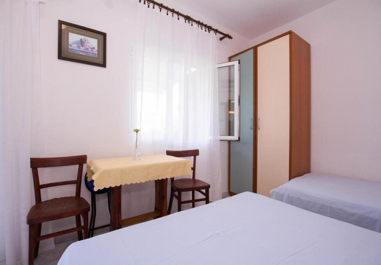 Apartments Juri Sućuraj Exterior foto